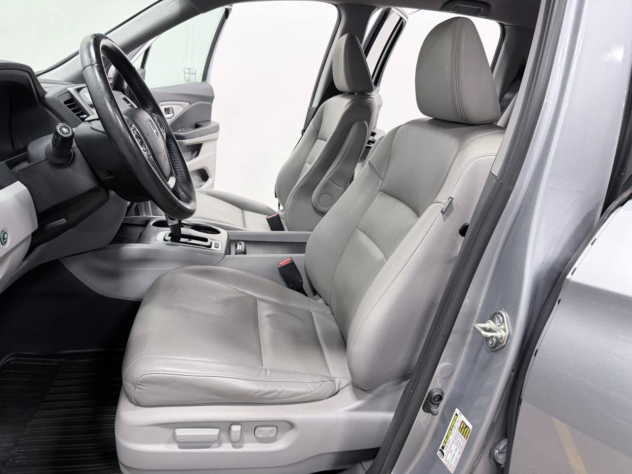 Used 2017 Honda Ridgeline RTL-T image 30