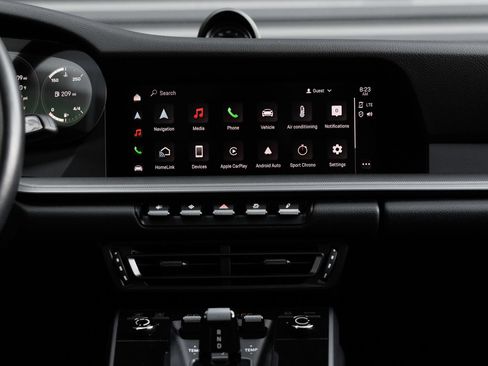 Certified 2022 Porsche 911 Carrera w/ Premium Package RWD image 21