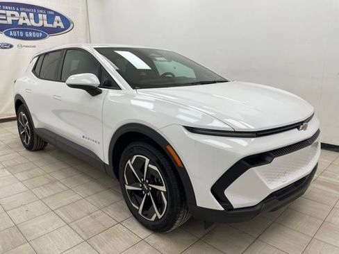 New 2026 Chevrolet Equinox EV LT image 1