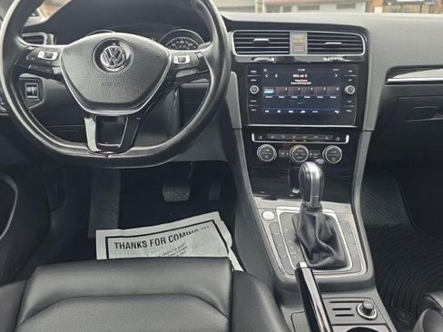 Used 2018 Volkswagen Golf SEL FWD image 5