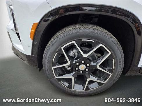 New 2026 Chevrolet Traverse High Country image 13