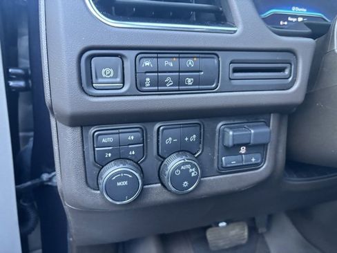 Certified 2024 Chevrolet Tahoe Z71 w/ Luxury Package image 29