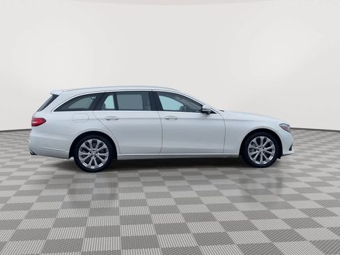 Used 2017 Mercedes-Benz E 400 E 400 Luxury image 9