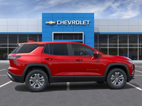 New 2026 Chevrolet Equinox LT w/ Safety and Technology Package AWD/4WD image 6
