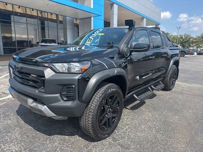 New 2025 Chevrolet Colorado Trail Boss w/ Midnight Edition