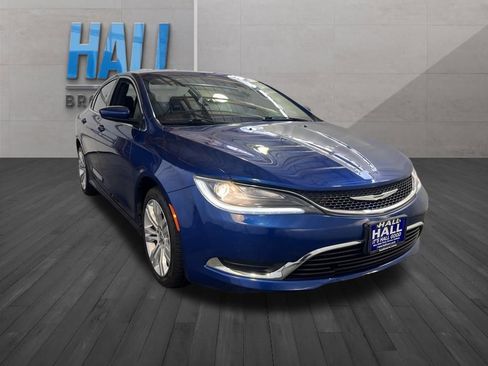 Used 2015 Chrysler 200 Limited w/ Convenience Group FWD image 7