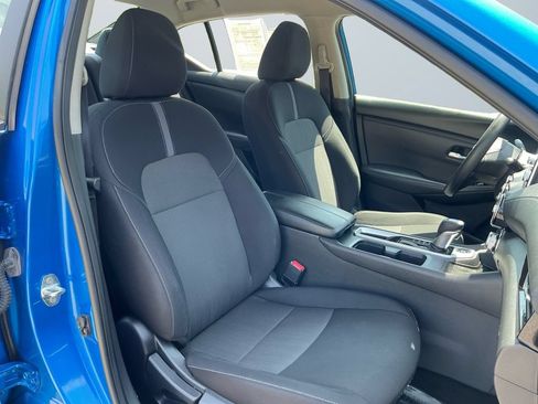 Used 2024 Nissan Sentra SV FWD image 16