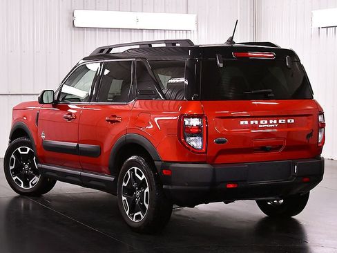 Used 2022 Ford Bronco Sport Outer Banks w/ Tech Package image 5