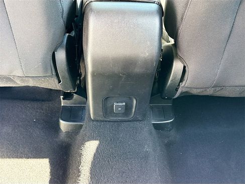 Used 2022 Ford Escape S image 25