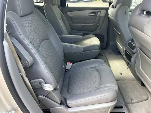 Used 2014 Chevrolet Traverse LT FWD image 25