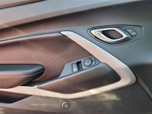 Used 2018 Chevrolet Camaro LT w/ RS Package image 21