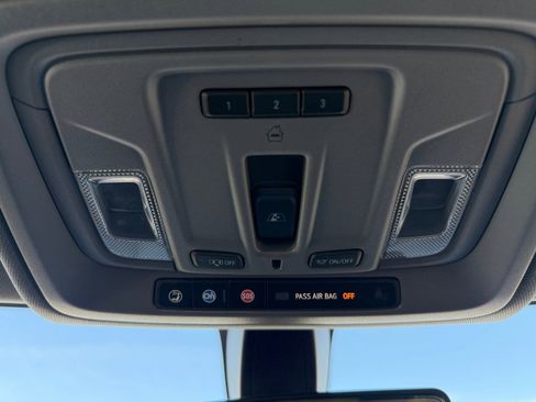 Used 2020 Chevrolet Silverado 1500 LT w/ All-Star Edition AWD/4WD image 17