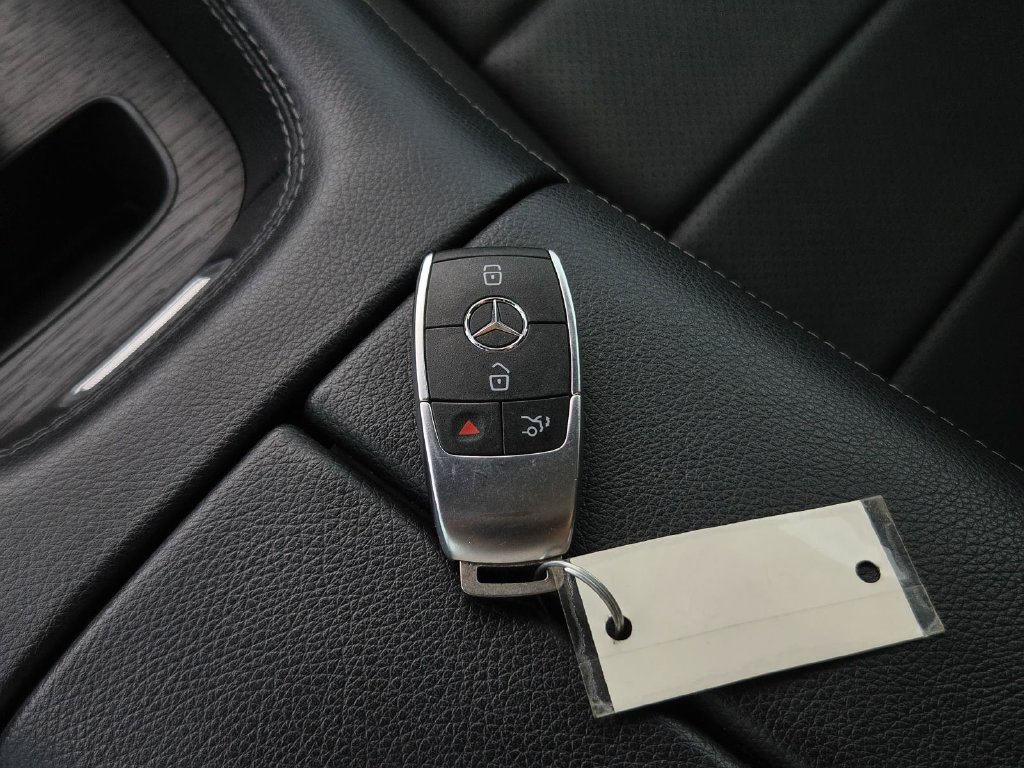 Used 2020 Mercedes-Benz GLE 350 4MATIC image 32