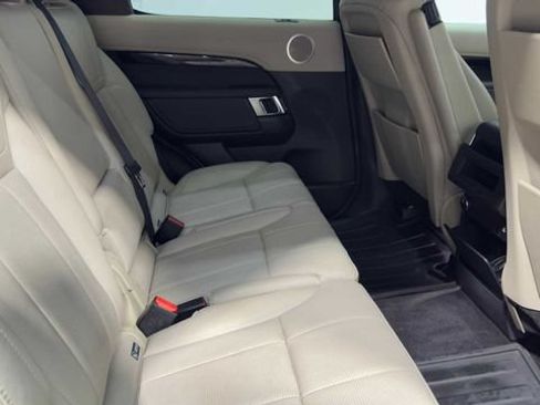 Used 2017 Land Rover Discovery SE AWD/4WD image 14