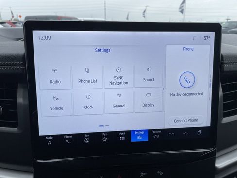 Used 2024 Ford Expedition XLT image 19