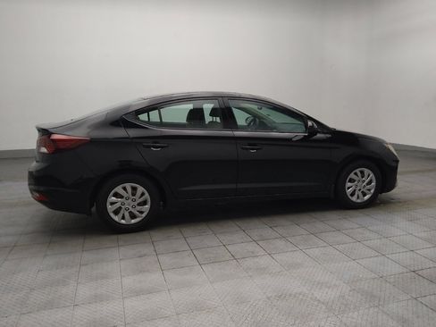 Used 2020 Hyundai Elantra SE FWD image 10