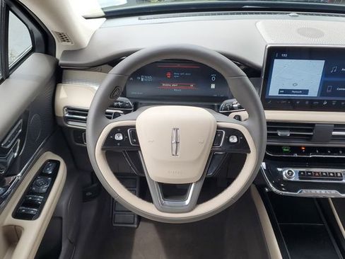 Certified 2024 Lincoln Corsair AWD w/ Equipment Group 101A image 23
