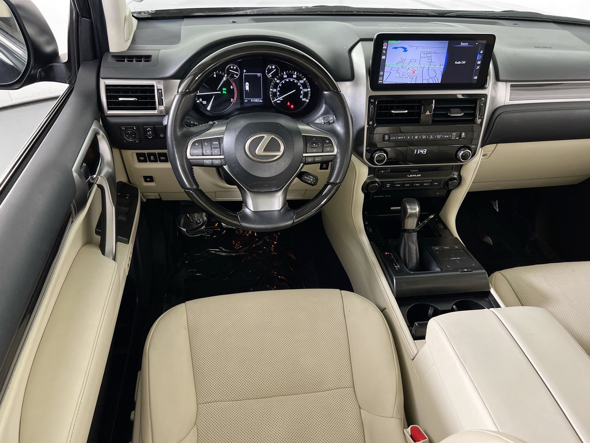Used 2023 Lexus GX 460 Premium w/ Premium Package AWD/4WD image 23