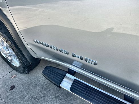 Used 2020 GMC Sierra 2500 SLT image 14