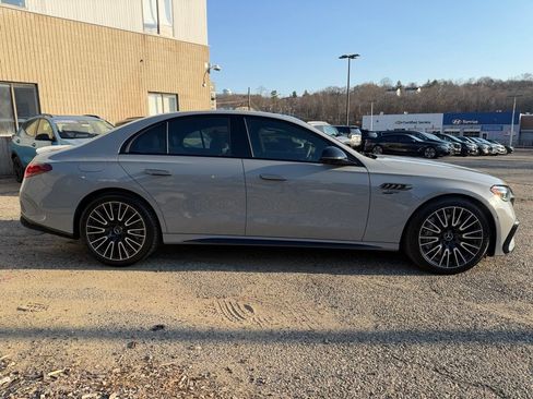 Used 2026 Mercedes-Benz E 53 AMG e 4MATIC Sedan image 9