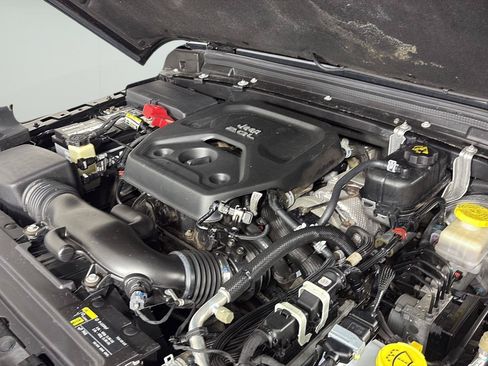 Used 2020 Jeep Wrangler Sport AWD/4WD image 11
