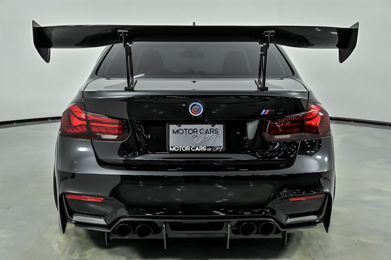 Used 2018 BMW M3 w/ Competition Package RWD image 9