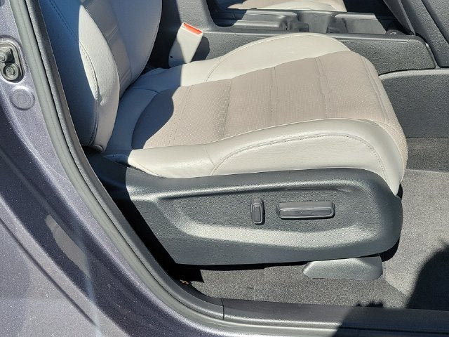 Used 2017 Honda CR-V Touring image 44