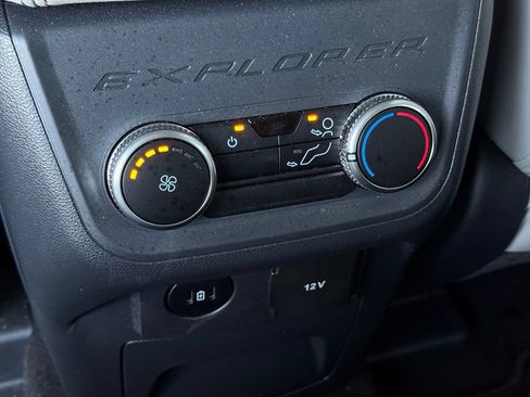 Used 2025 Ford Explorer Active w/ Active Comfort Package AWD/4WD image 23