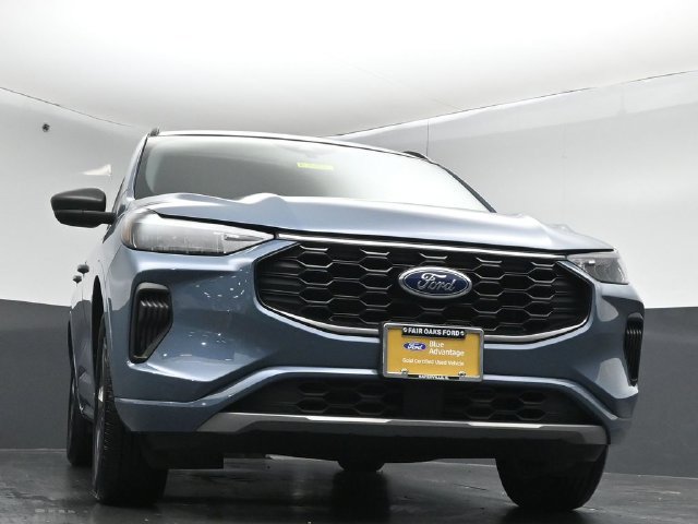 Certified 2024 Ford Escape ST-Line w/ Tech Pack #1 AWD/4WD image 39