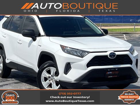 Used 2021 Toyota RAV4 LE AWD/4WD image 1