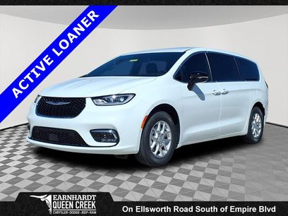 New 2026 Chrysler Pacifica Select