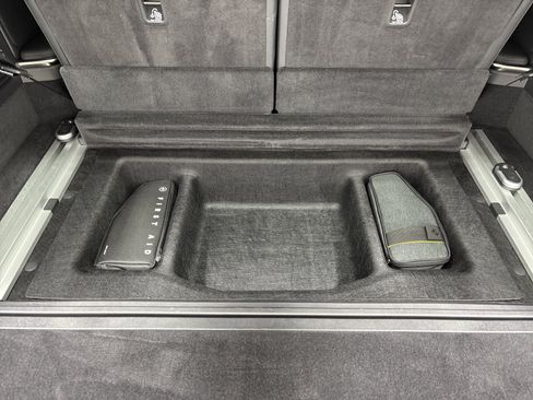 Used 2024 Rivian R1S Adventure AWD/4WD image 26