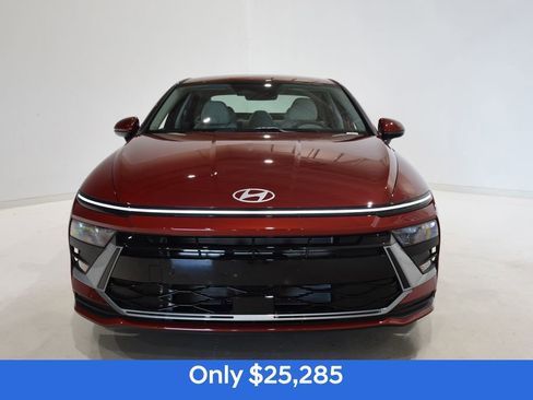 New 2025 Hyundai Sonata SE image 2
