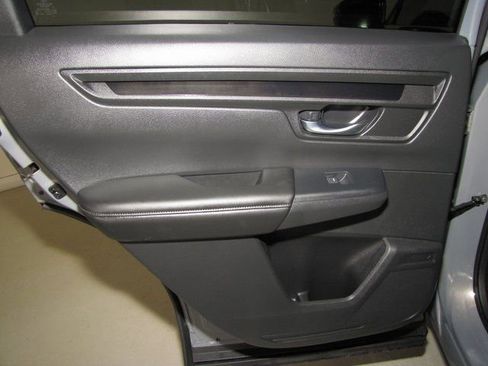 Certified 2025 Honda CR-V LX image 12