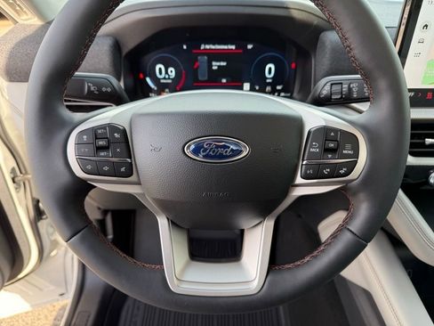 New 2026 Ford Explorer Active w/ Active Comfort Package image 16