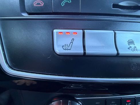 Used 2017 Mercedes-Benz GLS 450 4MATIC image 35