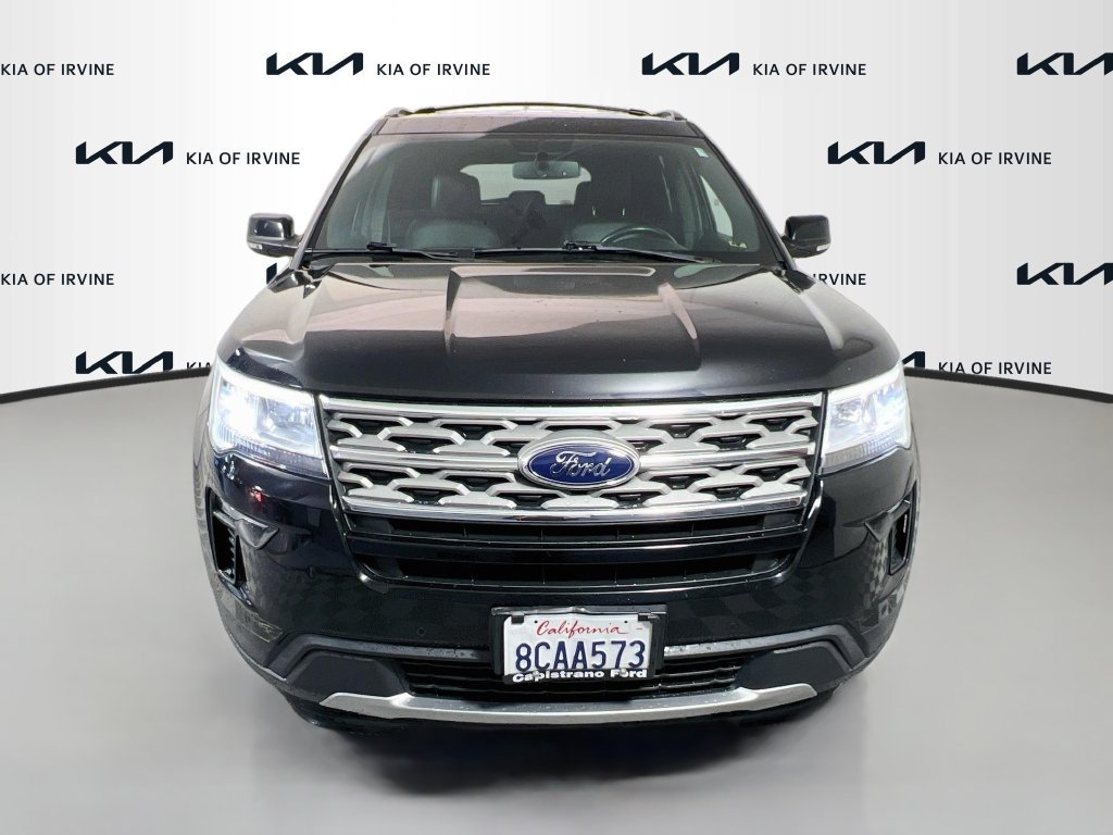 Used 2018 Ford Explorer XLT FWD image 2