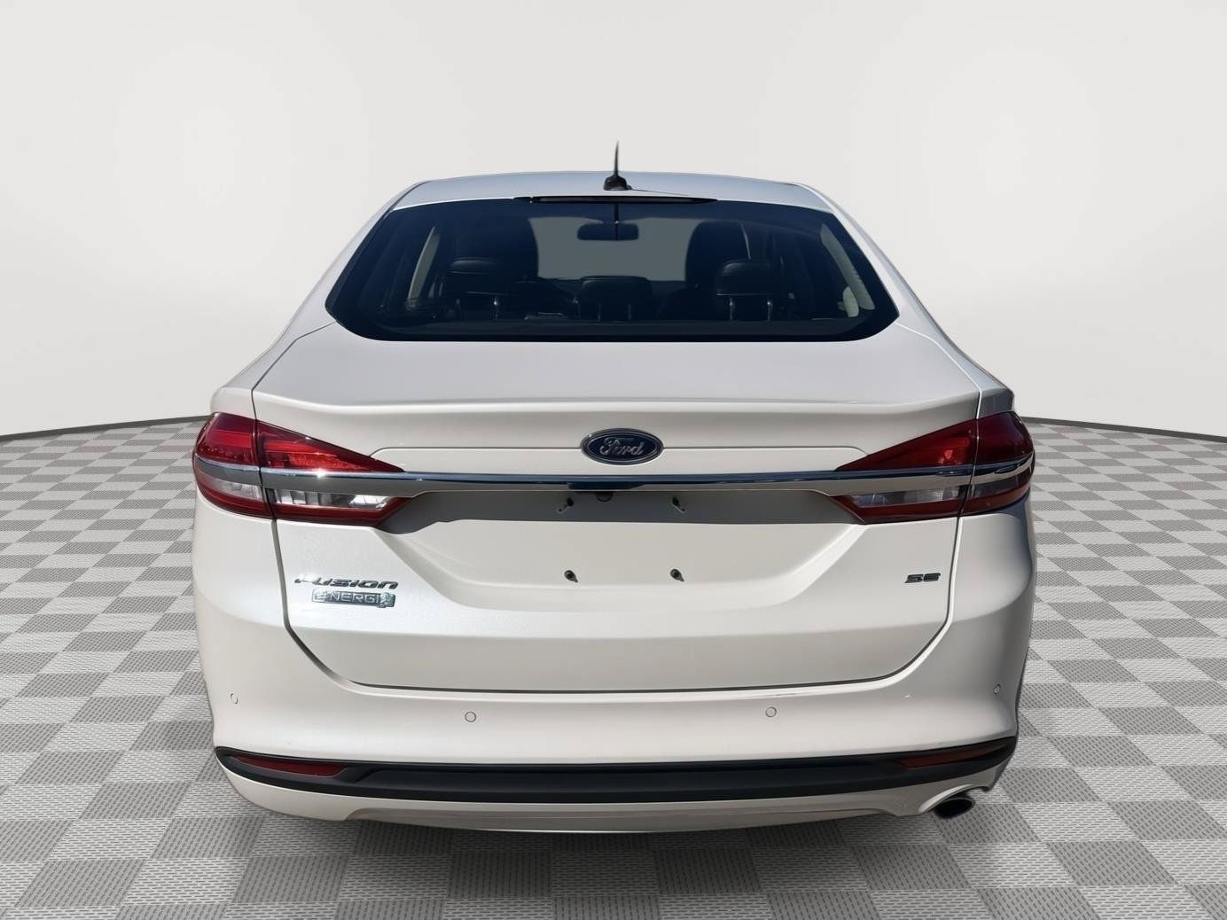 Used 2017 Ford Fusion Energi SE FWD image 6
