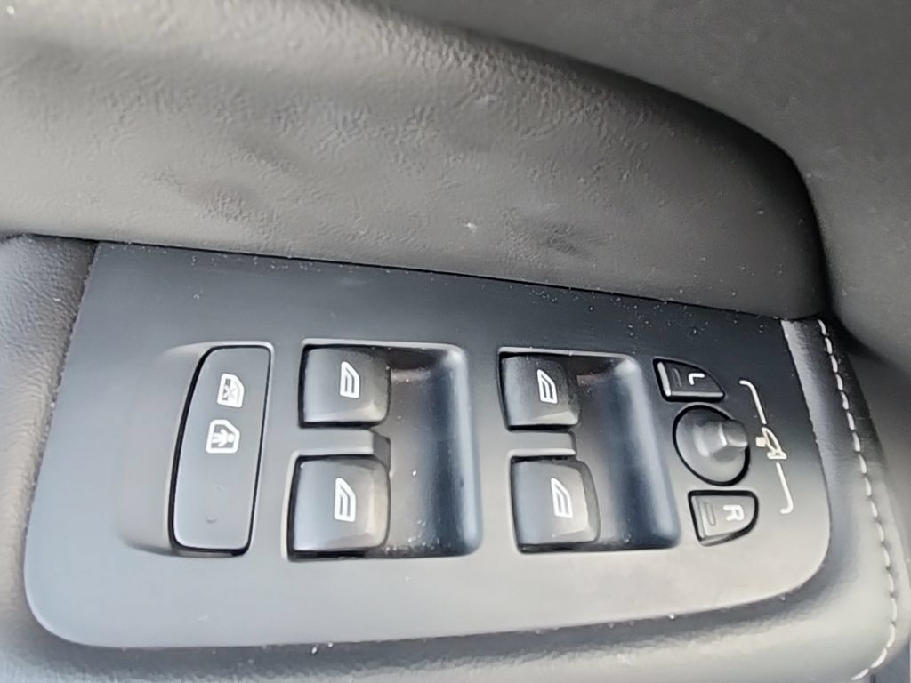 Used 2021 Volvo XC60 T5 Inscription w/ Advanced Package AWD/4WD image 20