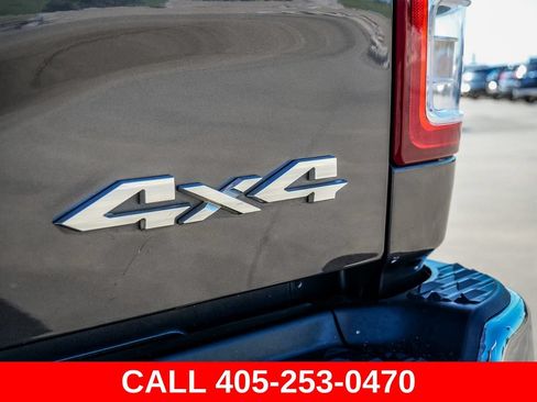 Used 2024 RAM 3500 Tradesman w/ Chrome Appearance Group AWD/4WD image 14