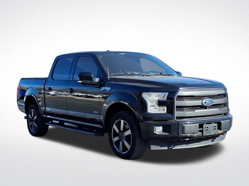 Used 2017 Ford F150 Lariat w/ Equipment Group 502A Luxury AWD/4WD image 15
