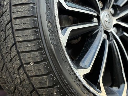 Used 2016 Toyota Corolla S image 14