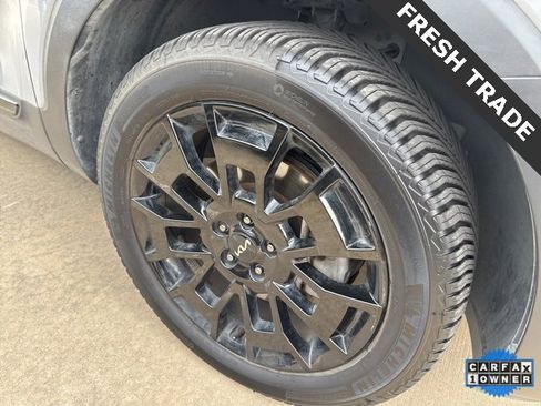 Certified 2022 Kia Telluride EX w/ EX Premium Package image 5