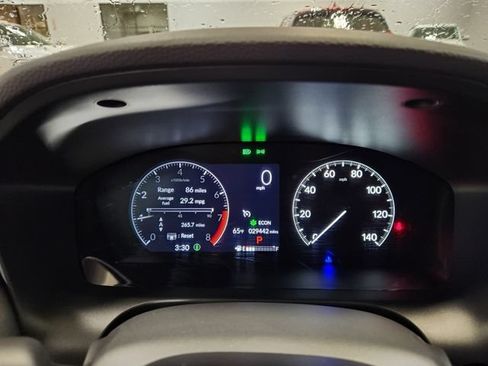 Used 2024 Honda HR-V LX image 13