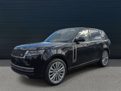New 2025 Land Rover Range Rover SE