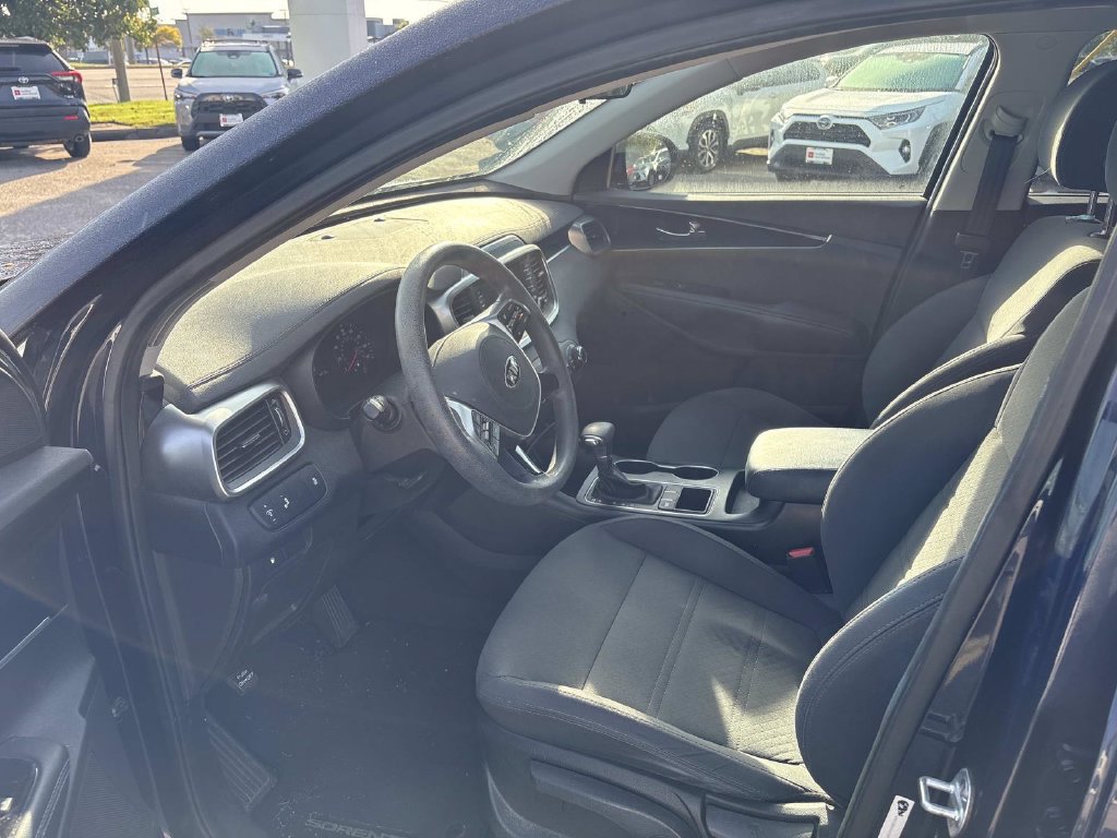 Used 2019 Kia Sorento FWD image 10
