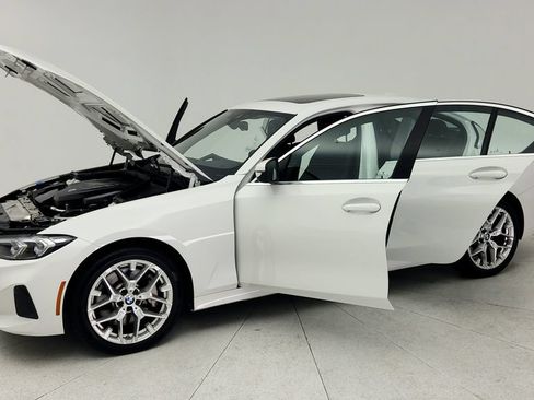 Used 2025 BMW 330i Sedan RWD image 11