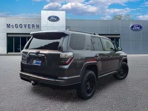 Used 2019 Toyota 4Runner Limited AWD/4WD image 6