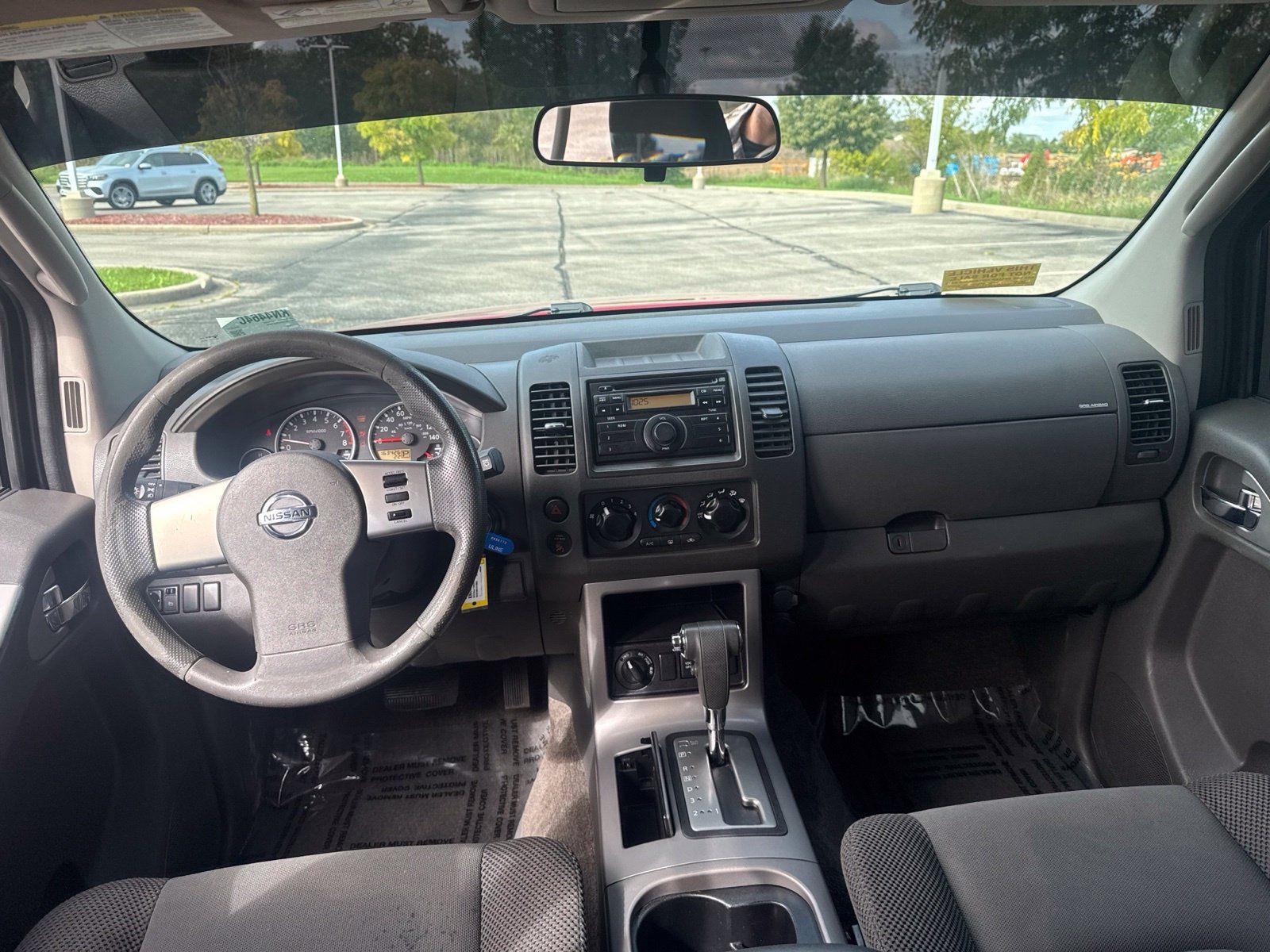 Used 2010 Nissan Pathfinder S AWD/4WD image 13