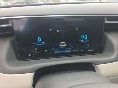 Used 2024 Hyundai Tucson Limited image 3